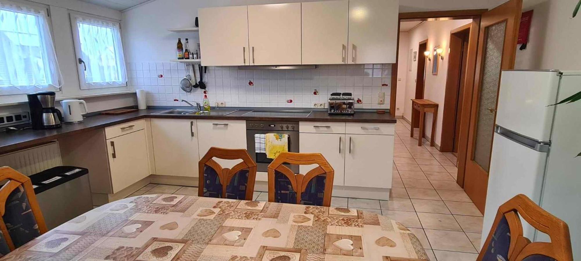 Gemuetliche 120 Qm Ferienwohnung Mit Balkon Адельсдорф Экстерьер фото