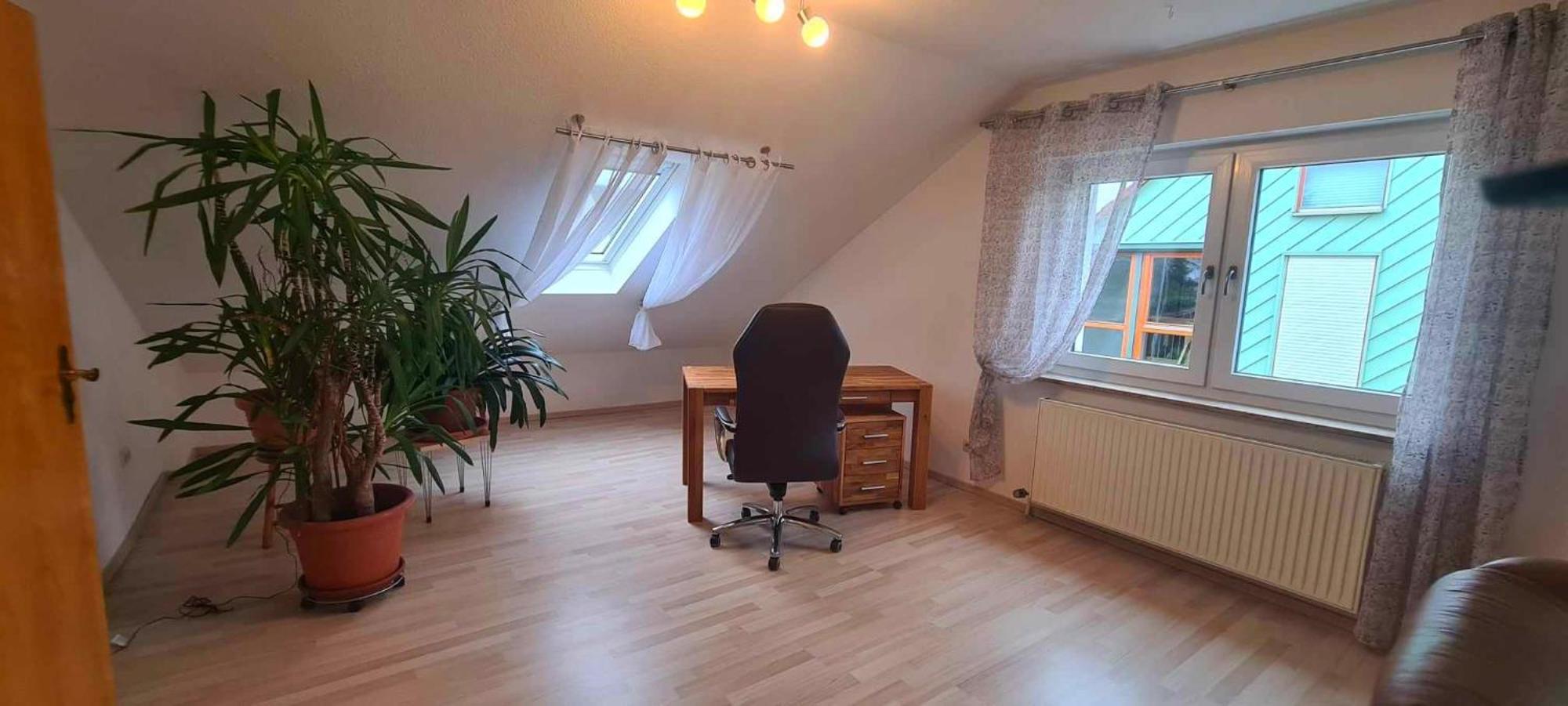 Gemuetliche 120 Qm Ferienwohnung Mit Balkon Адельсдорф Экстерьер фото