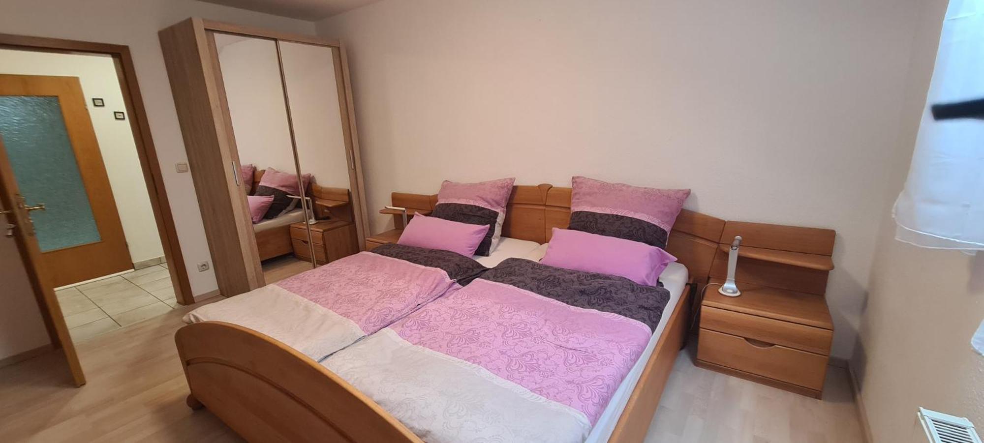 Gemuetliche 120 Qm Ferienwohnung Mit Balkon Адельсдорф Экстерьер фото